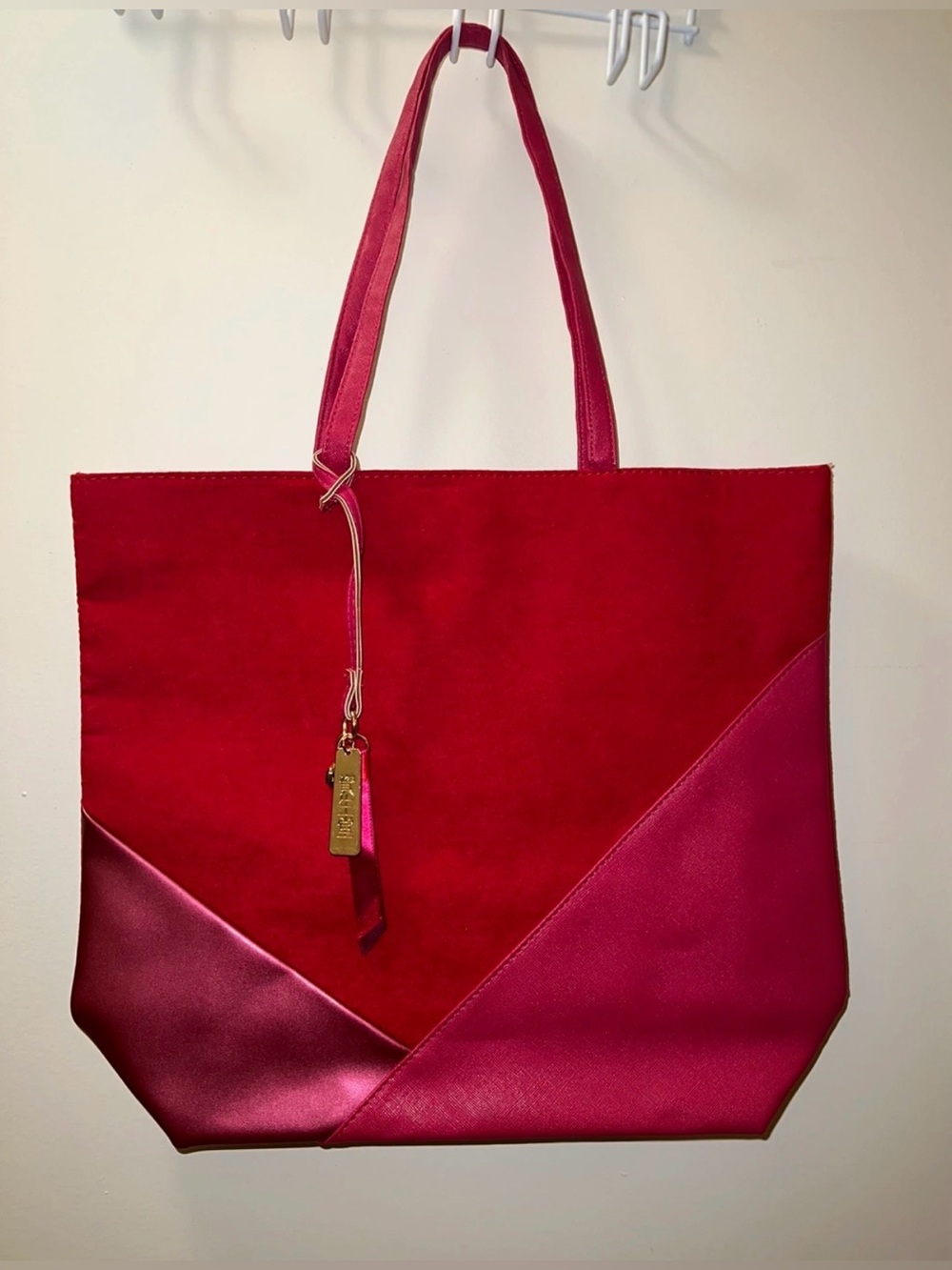 Red Two-Tone Tote Bag with Gold Charm